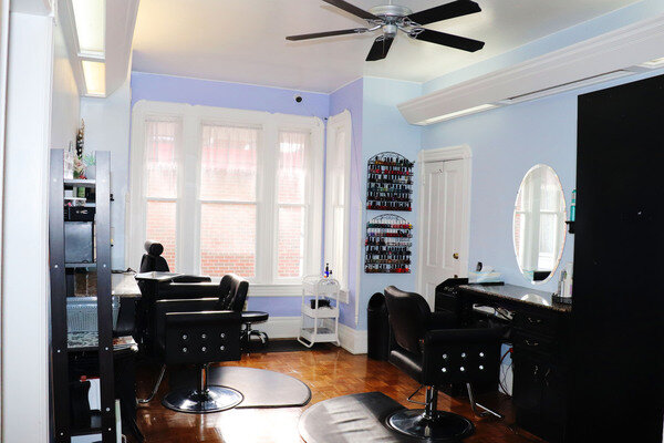 Clean and modern salon environment